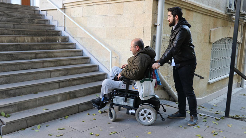 Engelli Bakıcısı Çalışma İzni